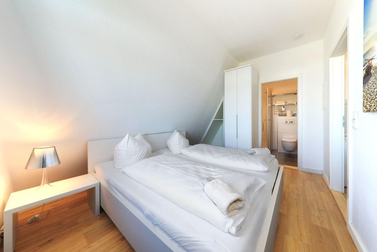 ליבק Apartment Traveblick מראה חיצוני תמונה