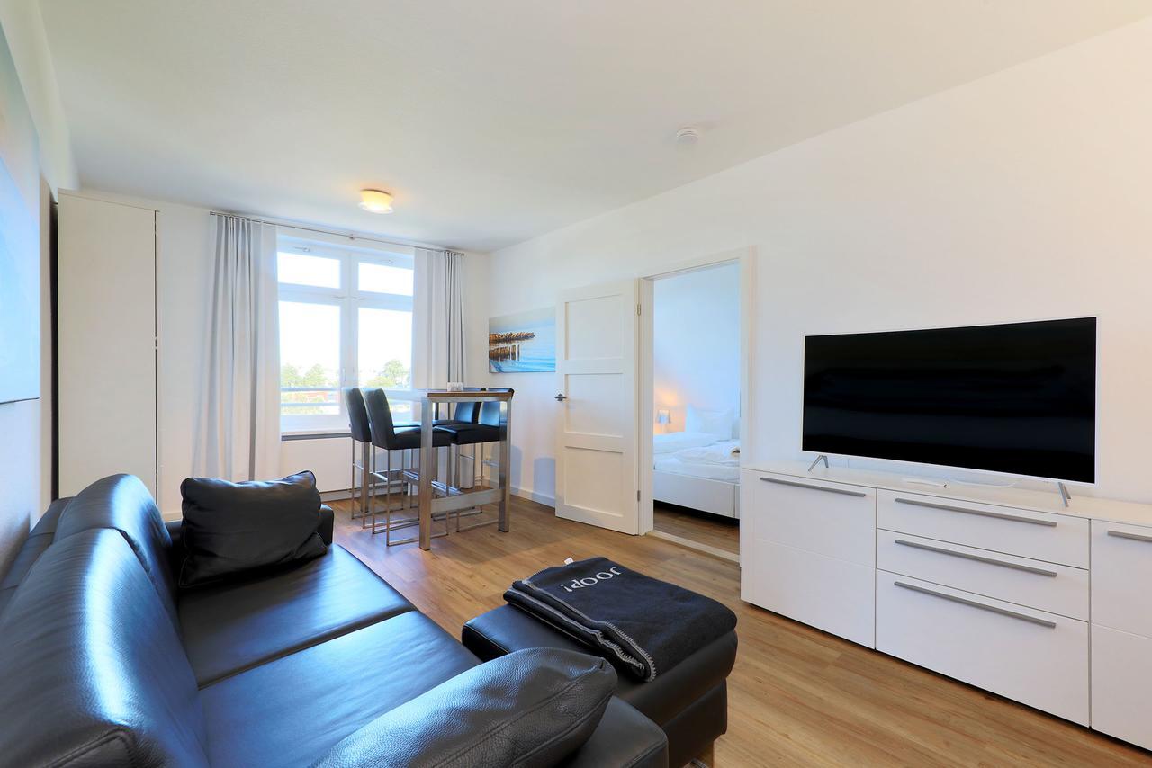 ליבק Apartment Traveblick מראה חיצוני תמונה