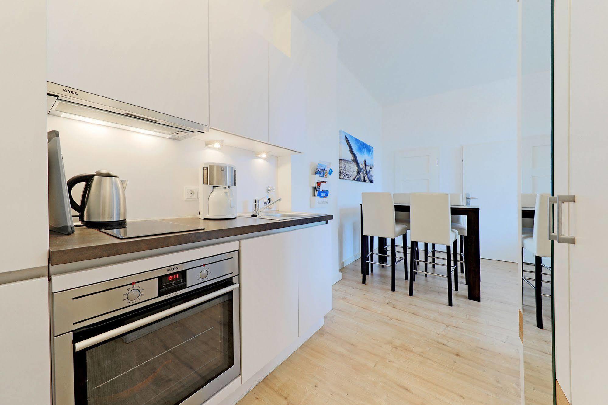 ליבק Apartment Traveblick מראה חיצוני תמונה