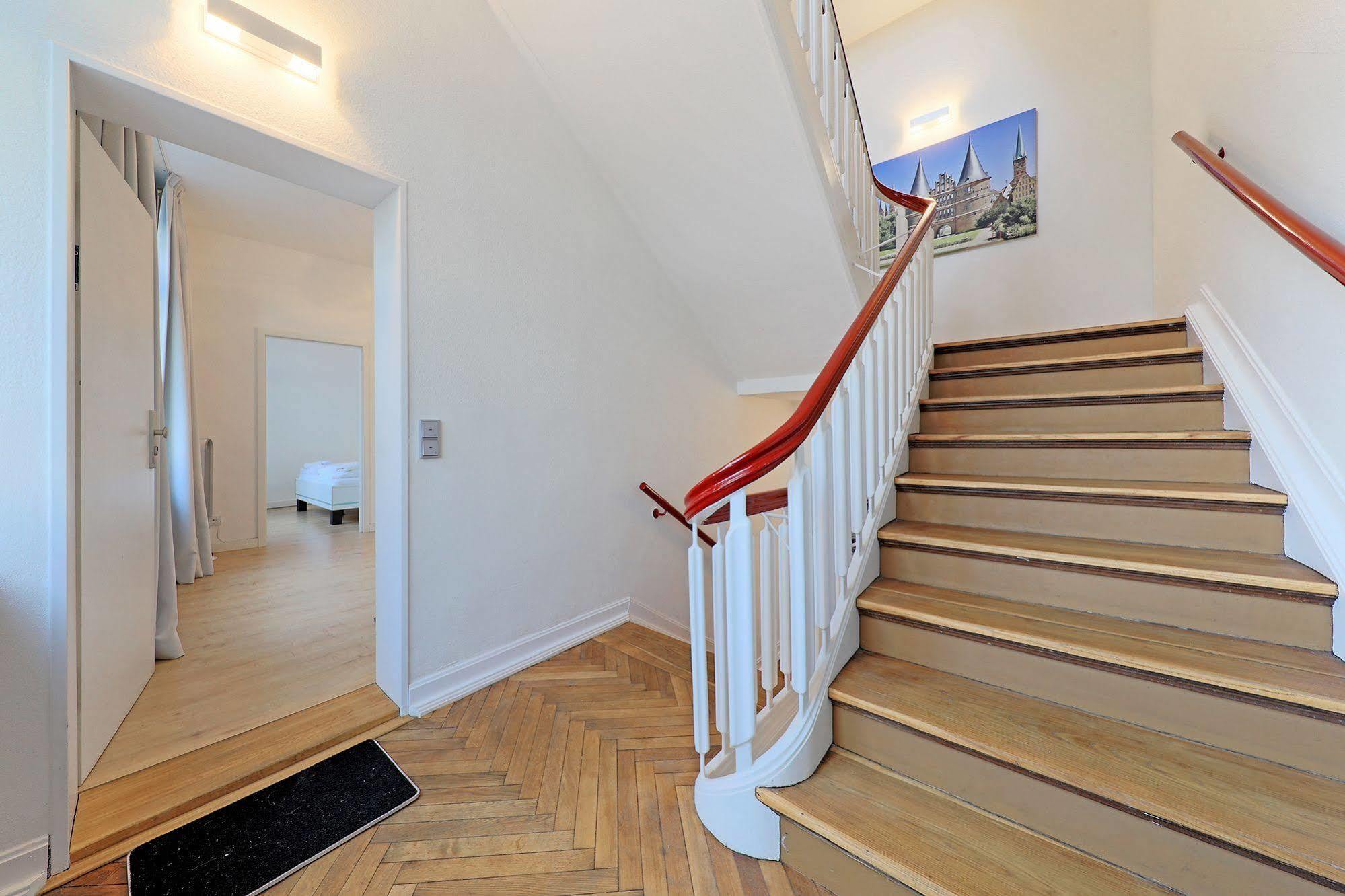 ליבק Apartment Traveblick מראה חיצוני תמונה